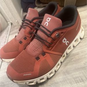Size 9.5 On Cloud Cloud 5